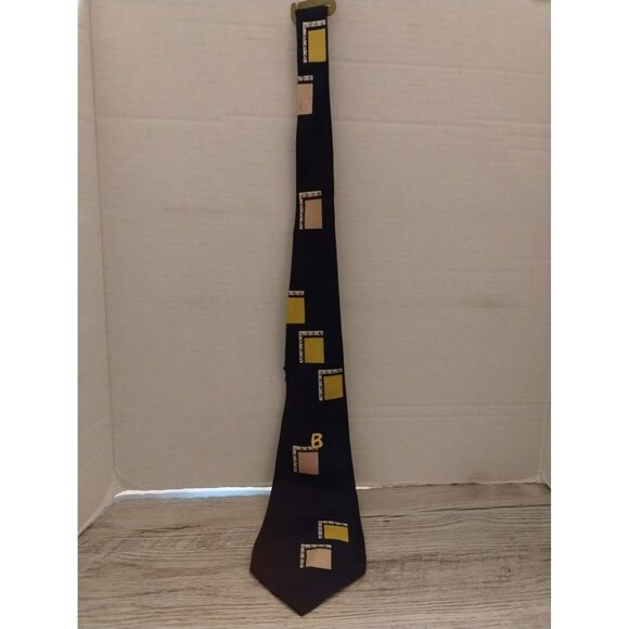 Vintage Beau Brummell Rayon Tie With Yellow & Beige Square Pattern - Picture 2 of 4